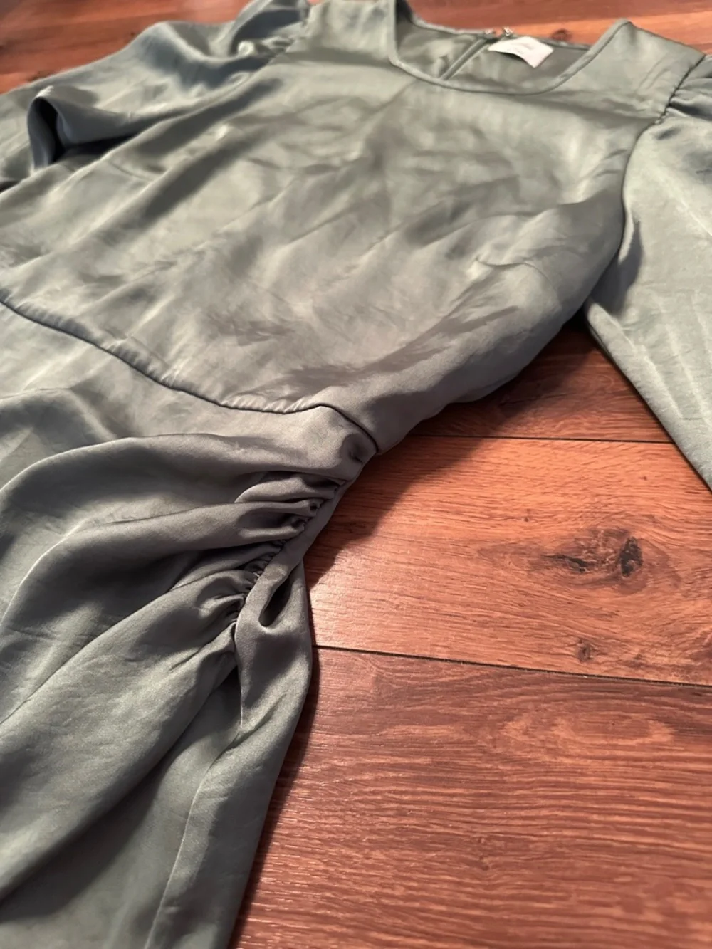 Aritzia Wilfred Didi Satin Dress. - Picture 5 of 12